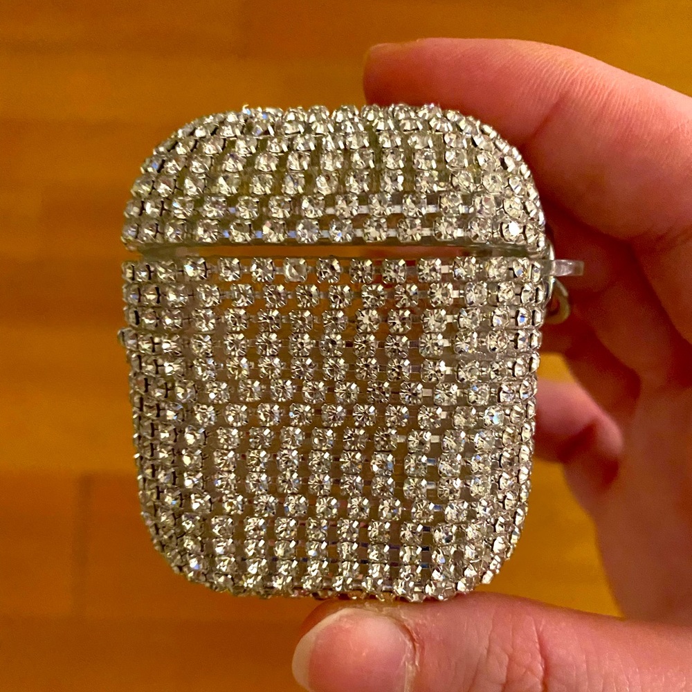 Silver Apple AirPods Case